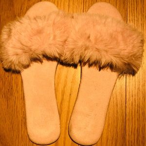 fur pink flat slippers